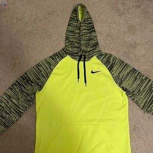 Mens Nike hoodie (L)